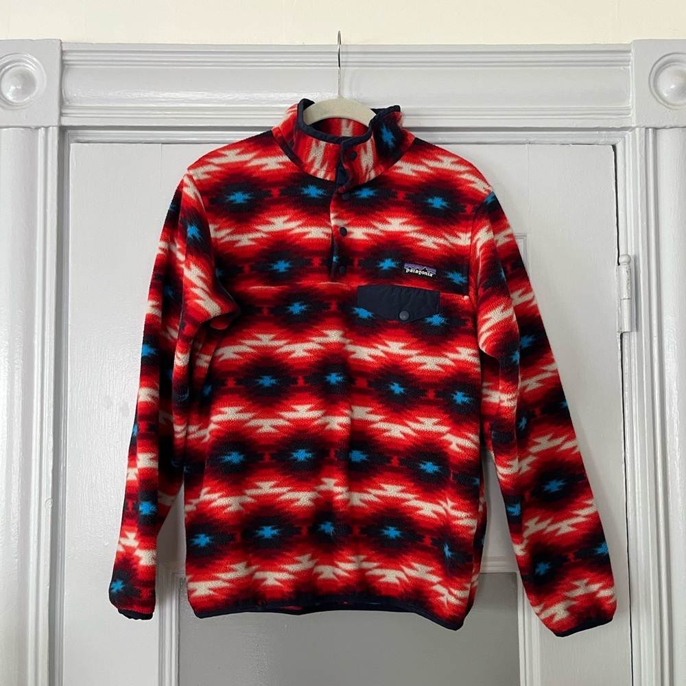 Patagonia Red and Blue synchilla Pullover, women’s size s, good condition
